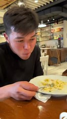 Hilarious Food Challenge with Best Friends 🍽️