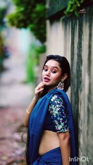 Hot Indian bengali woman in saree