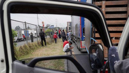 Download Video: Los transportadores bloquean las vías de Bogotá