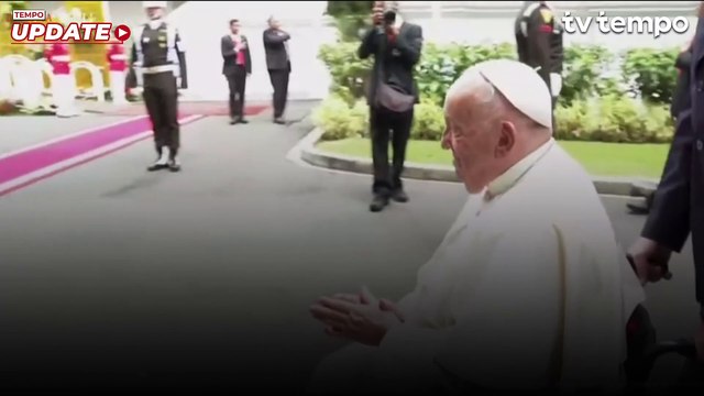 Paus Fransiskus Tiba di Istana Merdeka, Jokowi Perkenalkan Prabowo