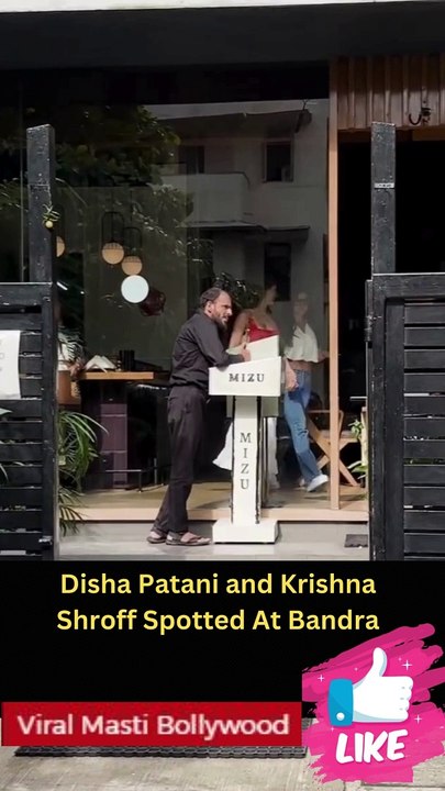 Disha Patani and Krishna Shroff Spotted At Bandra