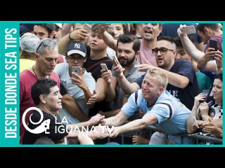 Anécdota inédita: Cuando decenas de opositores hicieron una cola para tomarse la fotico con Maradona