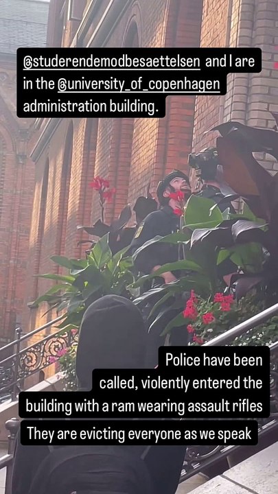 Danemark: La militante Greta Thunberg interpellée par la police à Copenhague alors qu'elle bloquait pour interdire sa coopération avec Israël