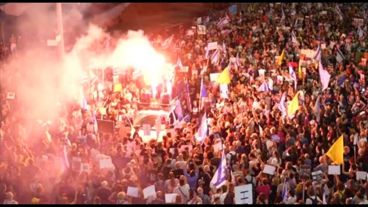 Ostaggi israeliani, scontri e arresti durante le proteste a Tel Aviv