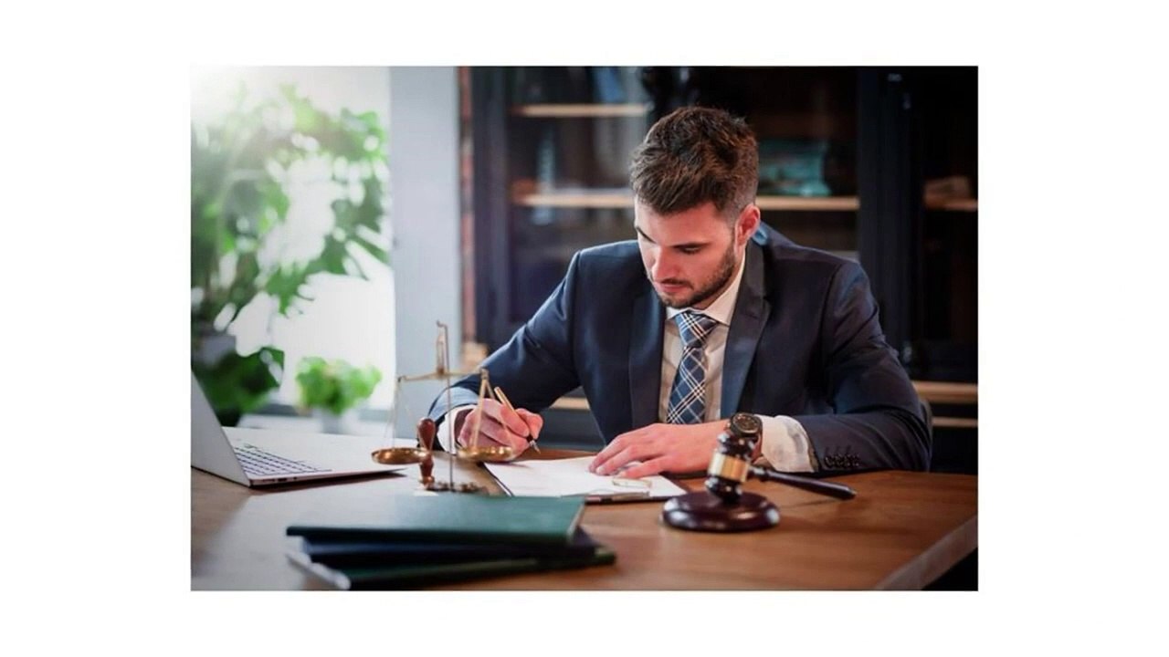 Inside Legal Careers_ Prosecutor vs. Paralegal _ Guid _ Injustice Survivors _ Part 1