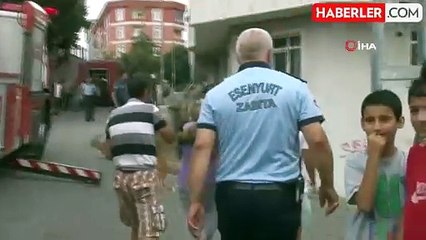 Esenyurt'ta ev yangını, itfaiye eri çocuğu böyle kurtardı