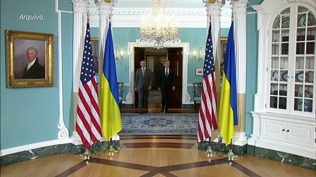 Chanceler da Ucrânia apresenta pedido de demissão