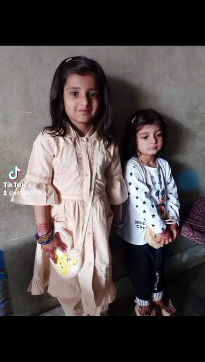 2 بیٹیاں  31 اگست 2024 سے لاپتہ ہیں اگر کسی کو نظر ائیں یا ملیں تو اس نمبر پر رابطہ کریں 03464843172  اطلاع دینے والے کو انعام دیا جائے گا  ان کے نام حرم عارف اور ارحام عارف ہے.. آج 3 ستمبر تک بچیاں نہیں ملیں برائے مہربانی پوسٹ کو آگے ضرور شئیر کریں  kind