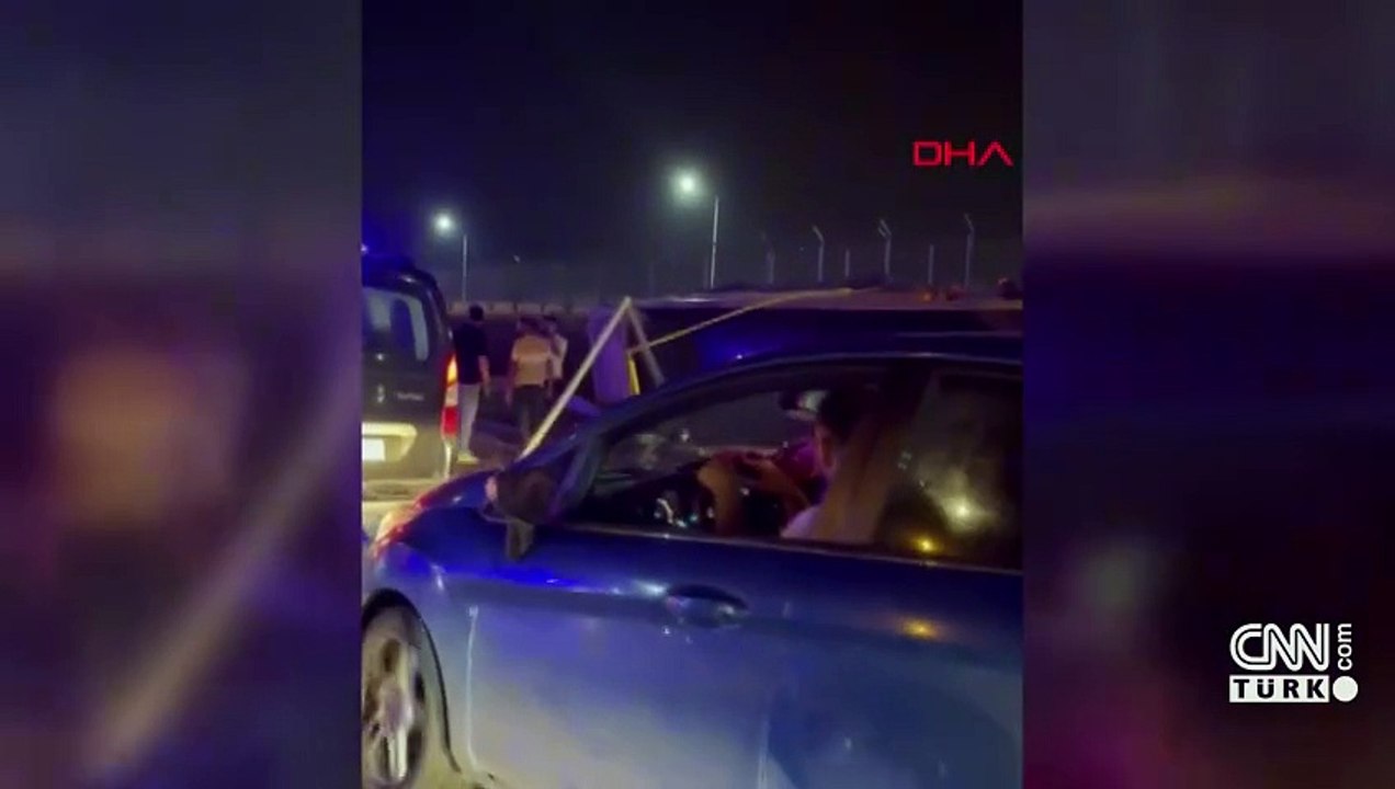 Video Haber | Yoldan çıkan kamyon böyle devrildi!