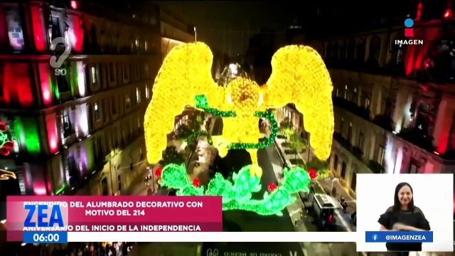 Encienden el alumbrado de las fiestas patrias en el Zócalo de la CDMX
