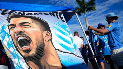 Adios Luis: Uruguay-Fans würdigen Suarez bei dessen Abschied