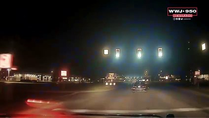 Detroit teens run from Sterling Heights police after crashing stolen car into building