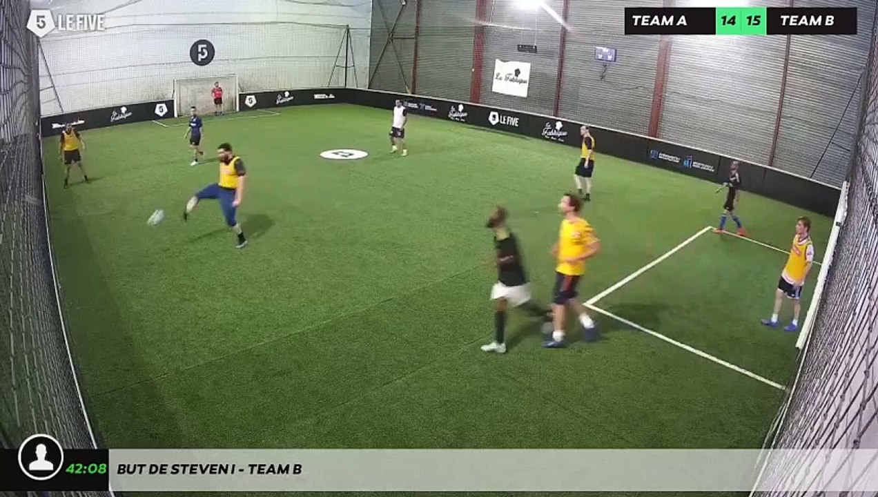 But de Steven I - Team B