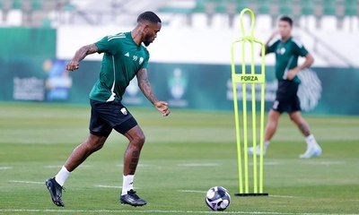 انضمام إيفان توني لنادي الأهلي السعودي حتى 2028