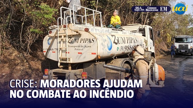 Moradores e brigadistas combatem fogo próximo a condomínios em Nova Lima