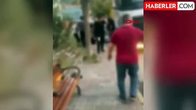 Ataşehir'de korku dolu anlar! Polisi görünce belindeki silahı önce ağzına sonra kafasına dayadı