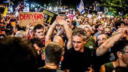 Thousands protest in Tel Aviv after 6 hostages were found dead in Gaza
