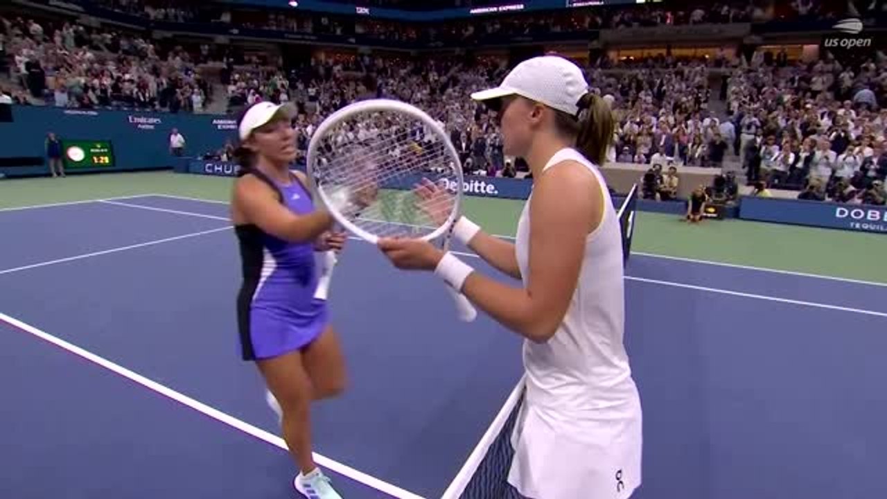 Pegula stuns Swiatek in straight sets at US Open​