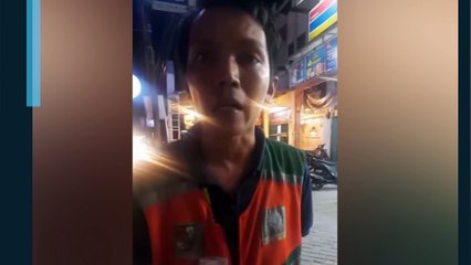Video Viral Seorang Pria Ogah Bayar Parkir karena Tidak Turun dari Motor