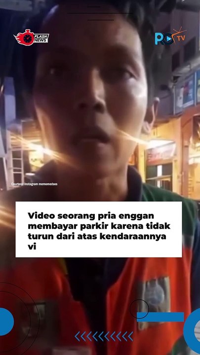 Viral! Pria Tolak Bayar Parkir karena Tak Turun dari Motor