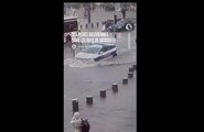 Des pluies diluviennes dans les rues de Marseille