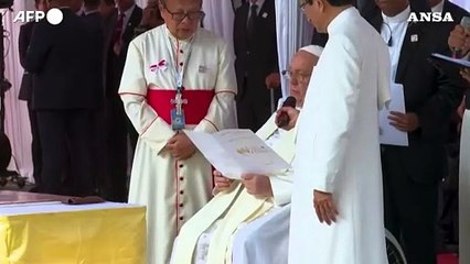 Il Papa alla moschea di Giacarta, dichiarazione con l'imam su valori comuni