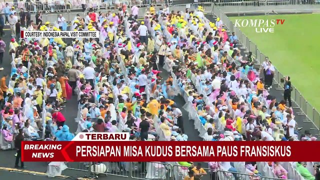 Detik-Detik Persiapan Misa Kudus Bersama Paus Fransiskus di Stadion GBK Jakarta