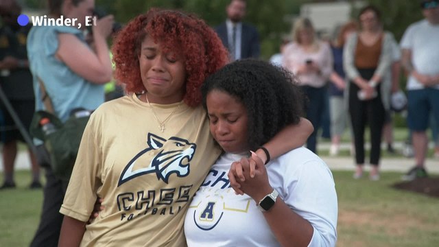 Un tireur de 14 ans fait quatre morts dans son lycée aux Etats-Unis