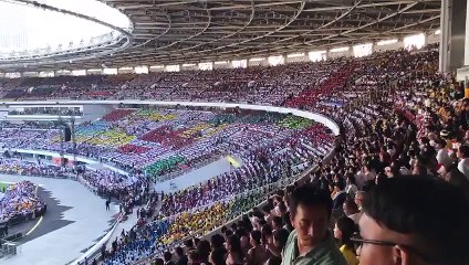 L'ambiance dans le stade de Jakarta pour la messe du Pape