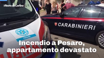 Incendio a Pesaro, appartamento devastato