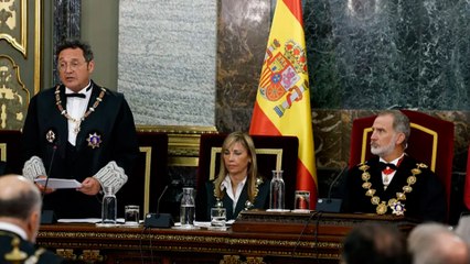 El fiscal general hace un discurso con guiños políticos al caso de la mujer de Sánchez