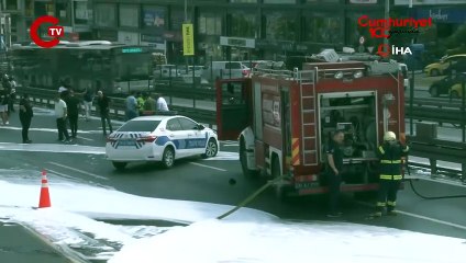 E-5 karayolu seyir halindeki araç alev alev yandı