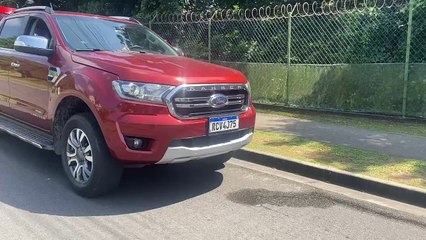 Carros, jóias, armas: veja material apreendido em operação contra blogueiros na Bahia