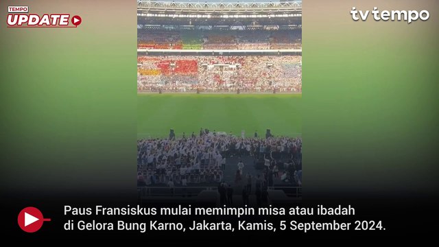 Paus Fransiskus Pimpin Misa Agung di GBK, Umat Menyerukan Viva Il Papa