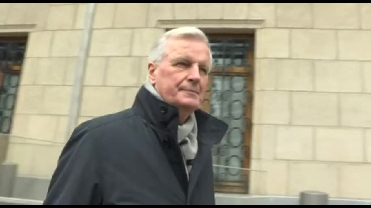 Francia, Macron ha dato l'incarico di primo ministro a Michel Barnier