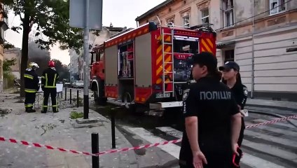 Tres niños entre los siete fallecidos por un ataque ruso en Leópolis