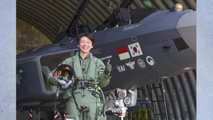 여군 최초 KF-21 시험비행 조종사 탄생 / YTN