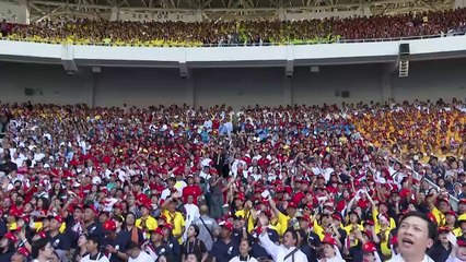 Papa conclui visita a Jacarta com missa e pedido de diálogo