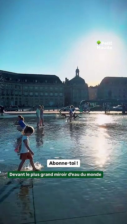 Tu sais où ça se trouve ?  Une ville de France détient le record du monde du plus grand miroir d'eau   Laquelle est-ce ?   Tous nos bons plans et séjour à retrouver sur notre lien en bio   Abonne-toi pour d'autres découvertes ❤️‍  Crédit : Petit M