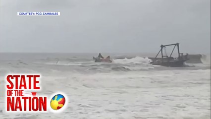 Barko, nahati ng malalakas na alon | SONA