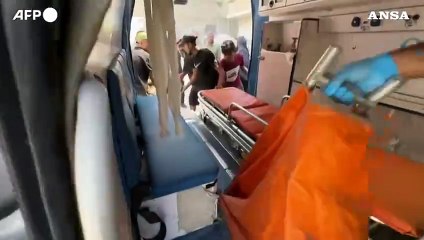 Gaza, le conseguenze di un attacco aereo su Beit Lahia