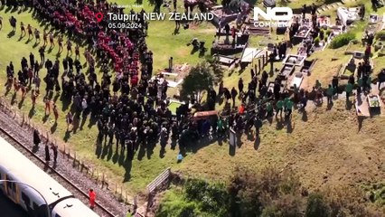 Nuova Zelanda: il popolo Maori festeggia la nuova regina in una intensa cerimonia tribale