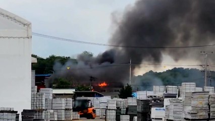 자판기 제조 업체에서 불...한때 대응 1단계 / YTN