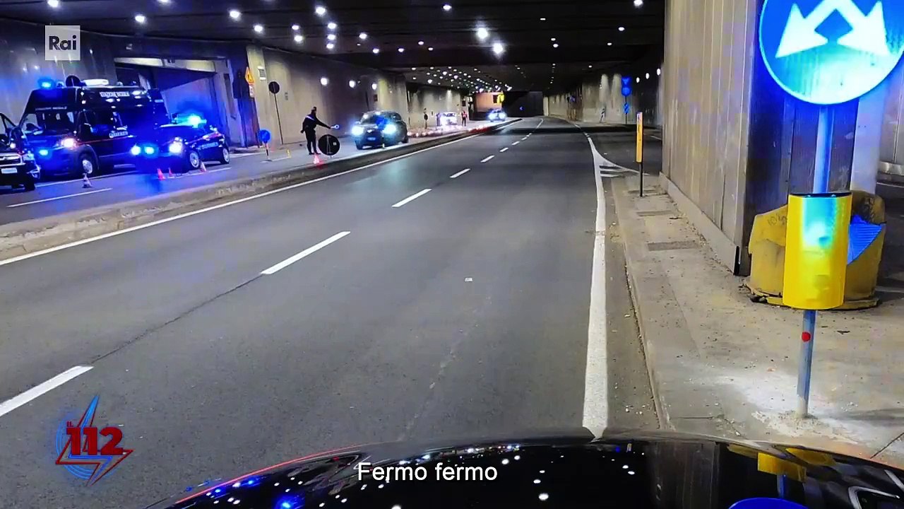 Non si ferma all'alt dei Carabinieri, l'inseguimento per le strade di Milano - 112 - Le notti del Ra