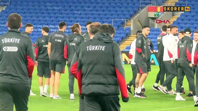 A Milli Futbol Takımı, Galler maçı öncesi statta yürüyüş yaptı!