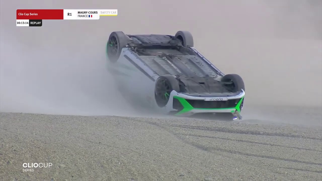 Clio Cup Europe 2024 Magny Cours Race 1 Belleville Flip