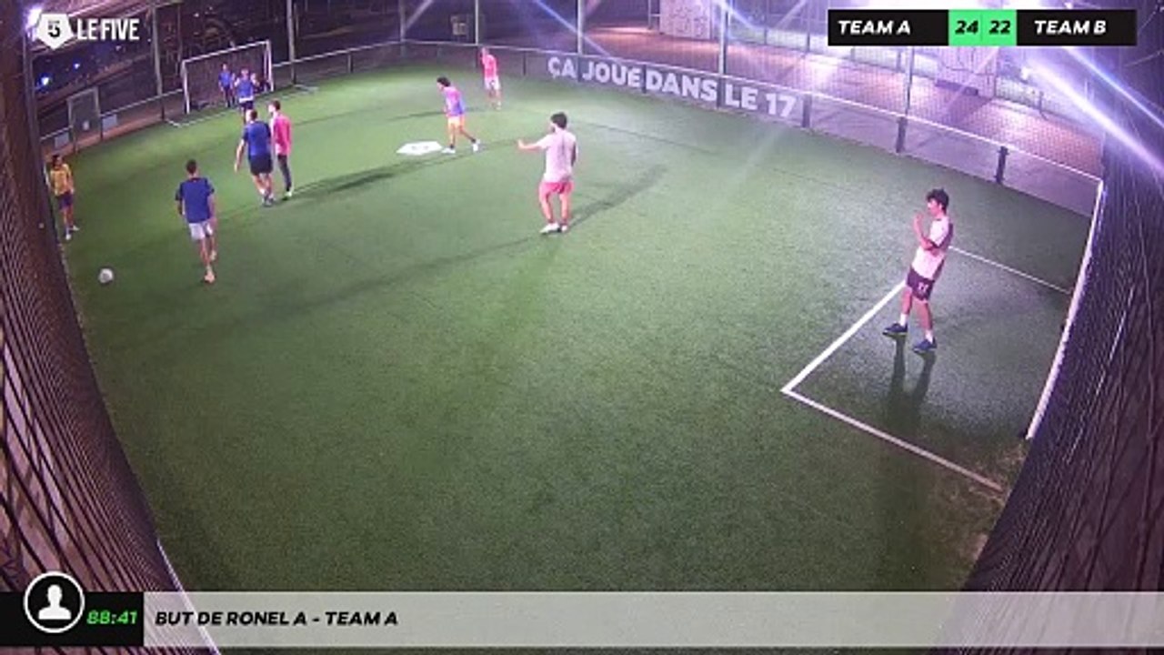 But de Ronel A - Team A