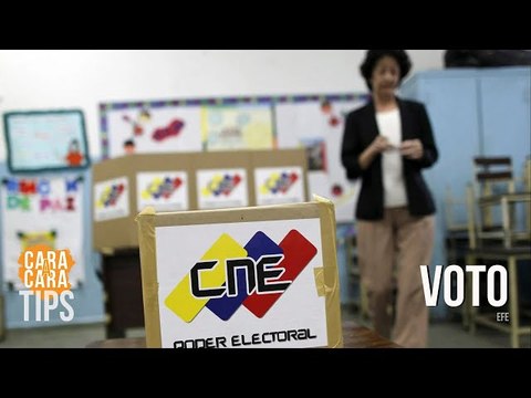 ¿Cuál es la estrategia y el medio más efectivo para convencer a los votantes en unas elecciones?