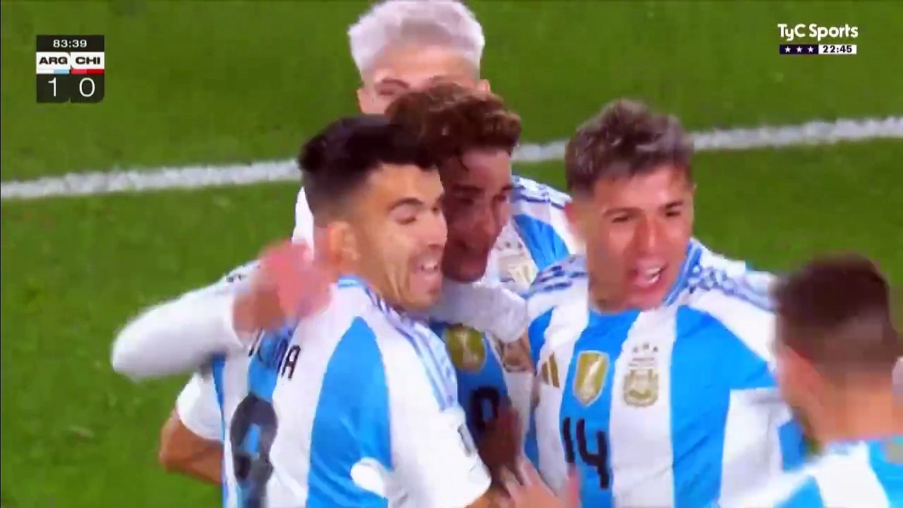 Con este golazo, Julián Alvarez puso el 2 a 0 para Argentina