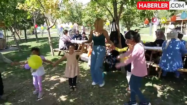 Minikler için düzenlenen etkinlik renkli anlara sahne oldu